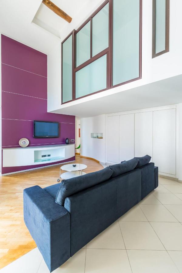 Design & Studio Duplex At National Museum Neapel Exterior foto