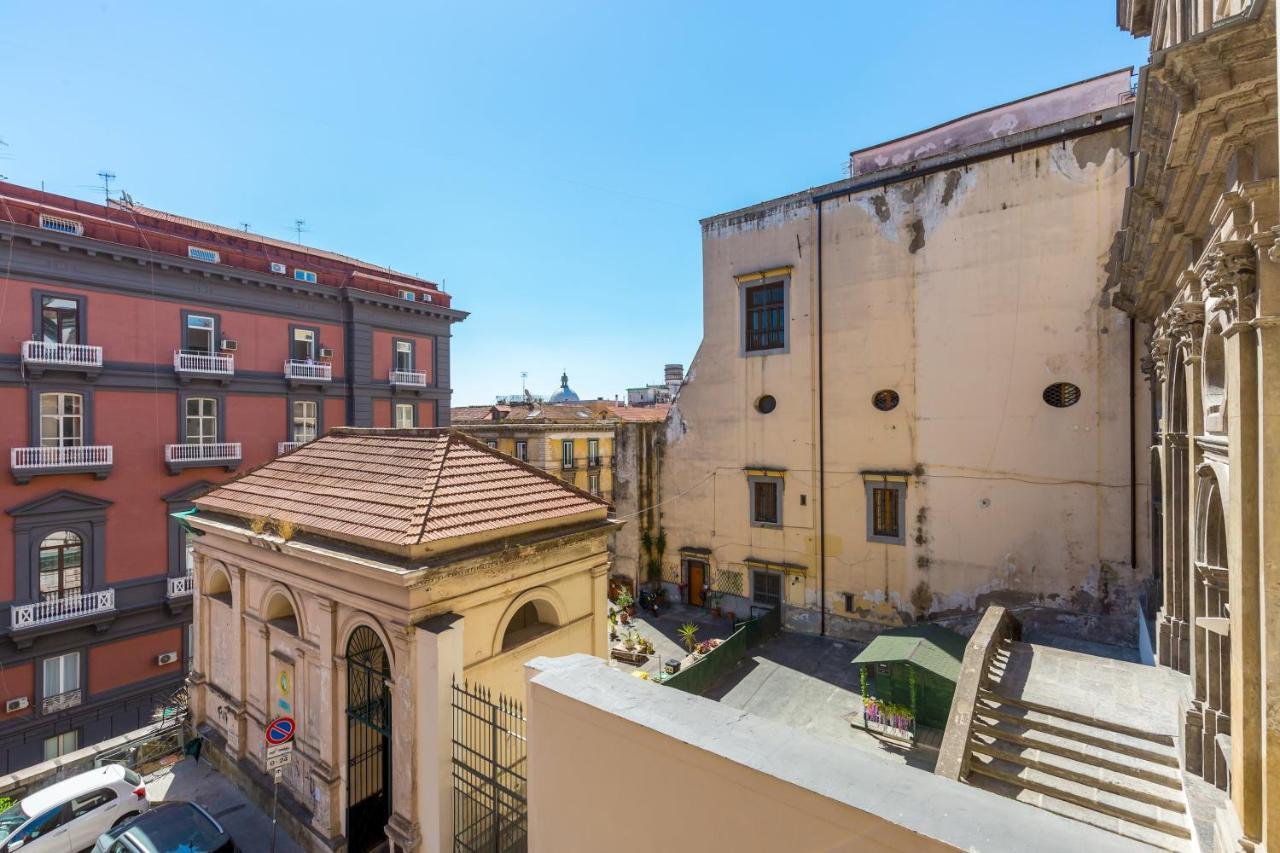Design & Studio Duplex At National Museum Neapel Exterior foto
