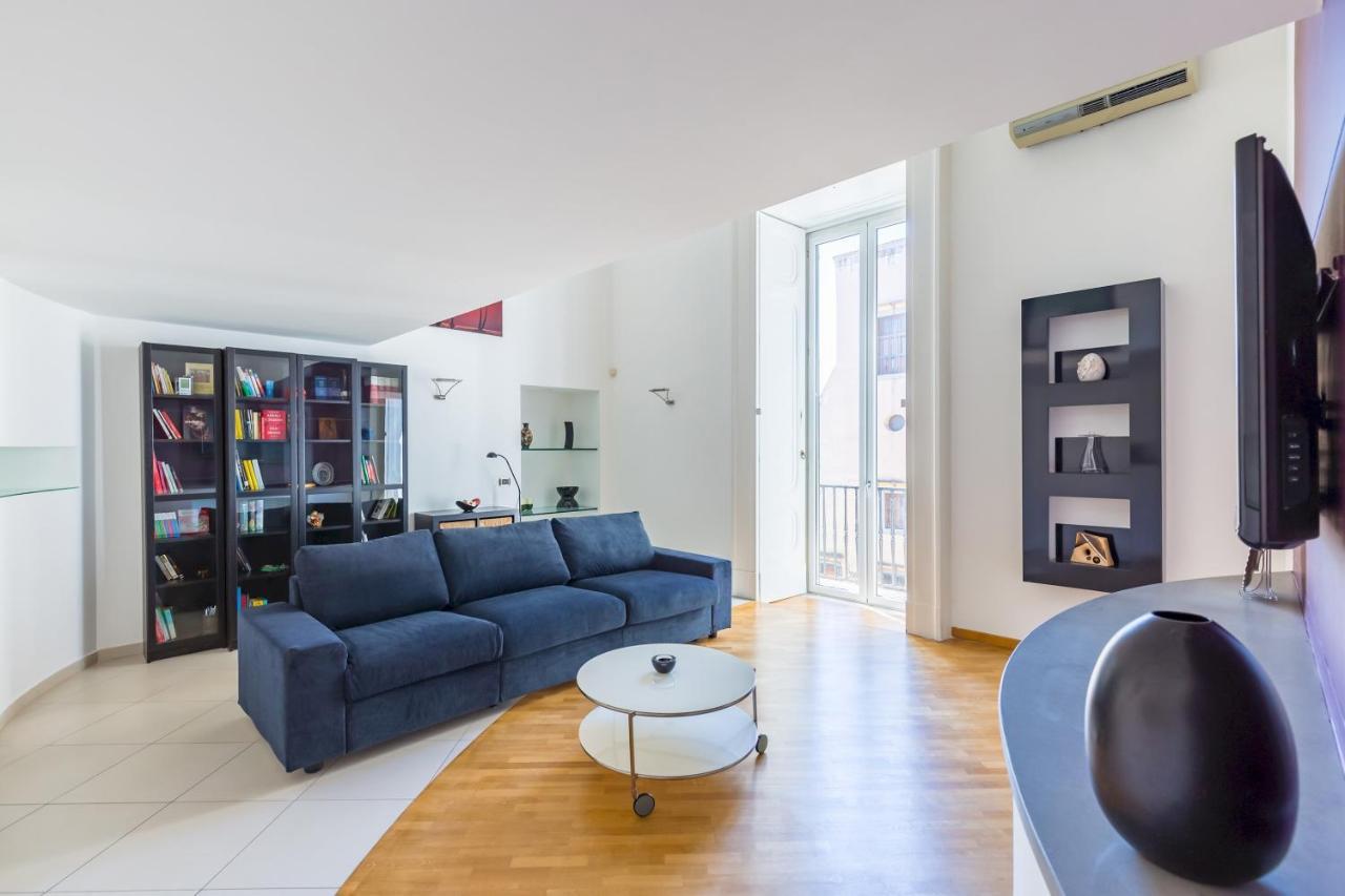 Design & Studio Duplex At National Museum Neapel Exterior foto