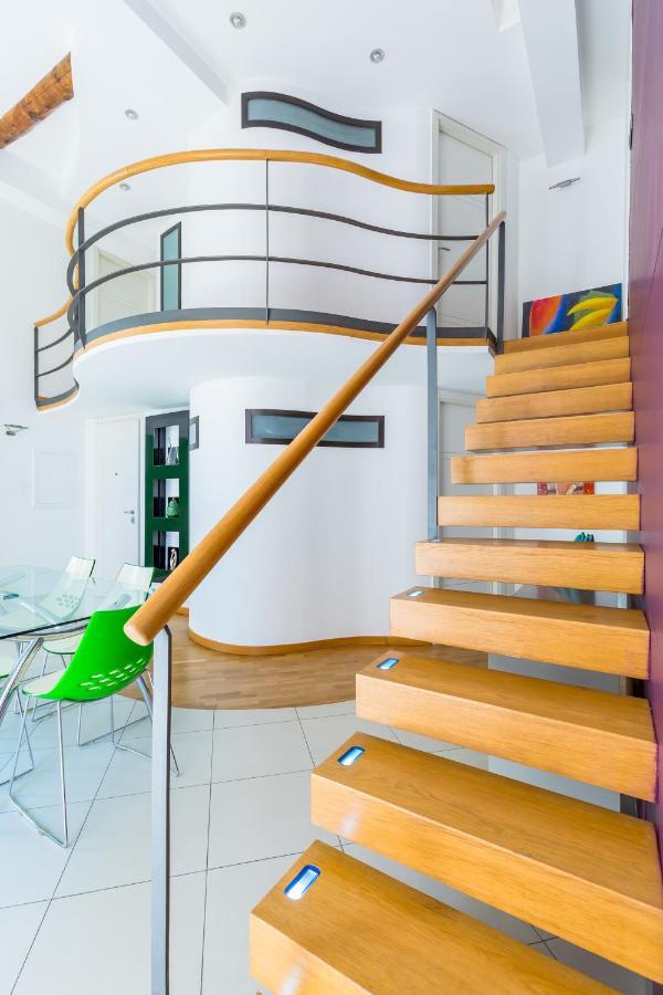 Design & Studio Duplex At National Museum Neapel Exterior foto