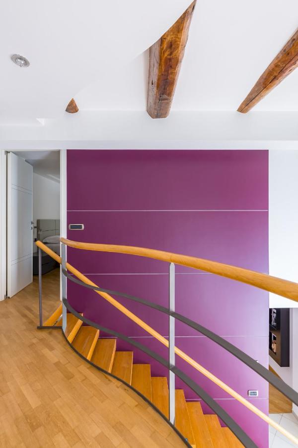 Design & Studio Duplex At National Museum Neapel Exterior foto